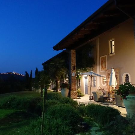 Cascina Arcangelo Raffaele Verduno Buitenkant foto