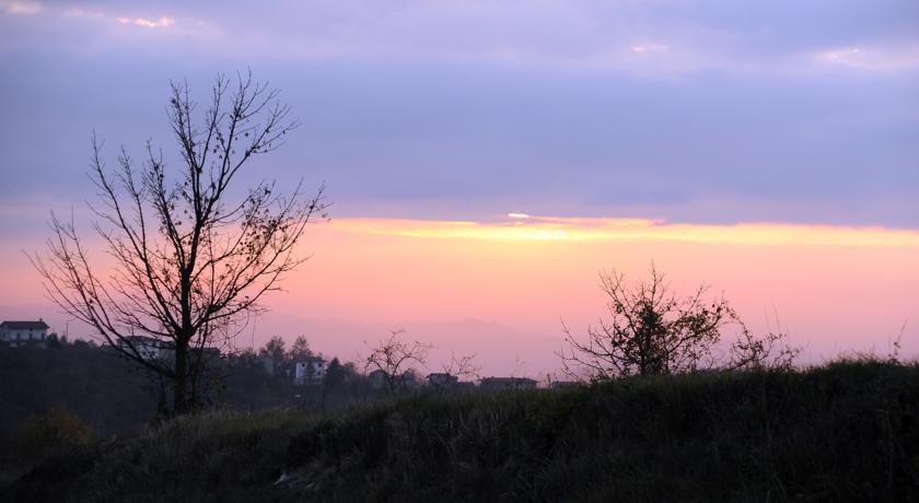 Cascina Arcangelo Raffaele Villa Verduno Buitenkant foto