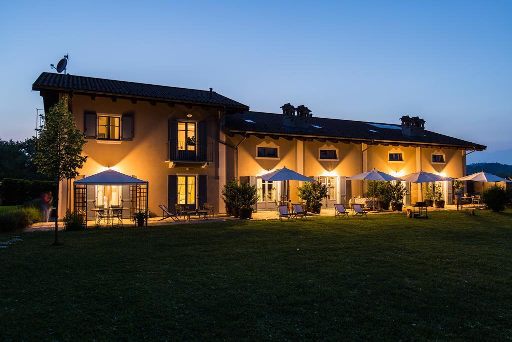 Cascina Arcangelo Raffaele Verduno Buitenkant foto